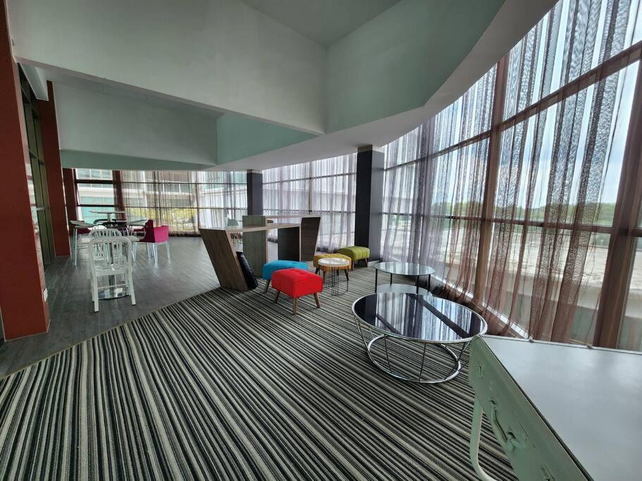 Apartment Muji Feel Living Place At Mount Austin, Jb #01